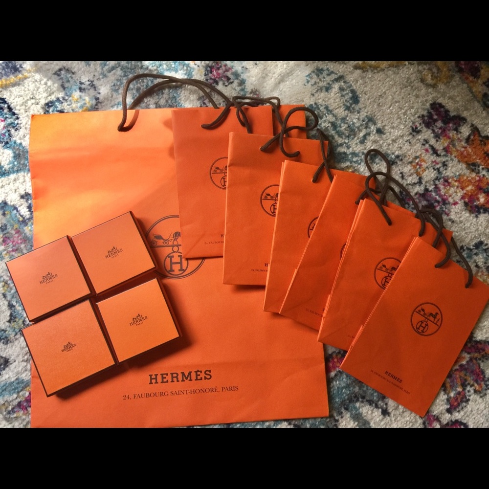 Lot of Hermès Shopping bags and boxes